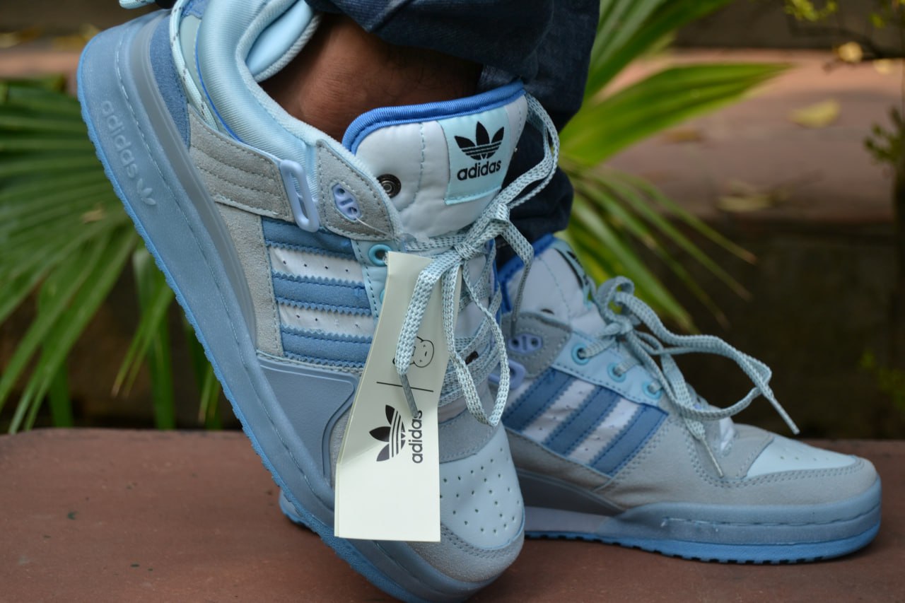 Adidas Bad Bunny (Blue)
