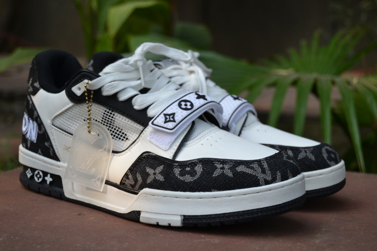 Louis Vuitton Trainers Black Special Edition