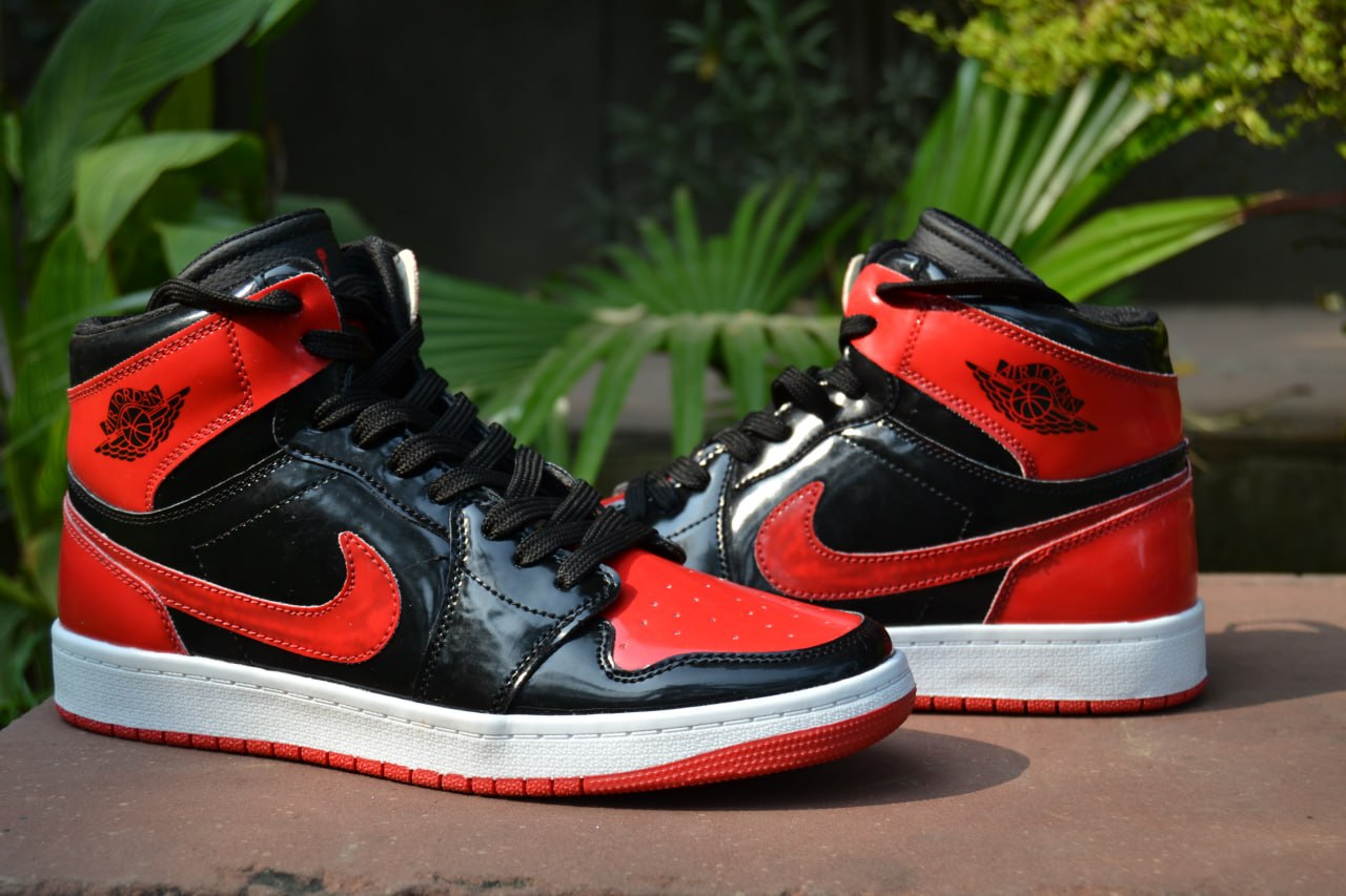 Nike Air Jordan (Exclusive Red and Black)