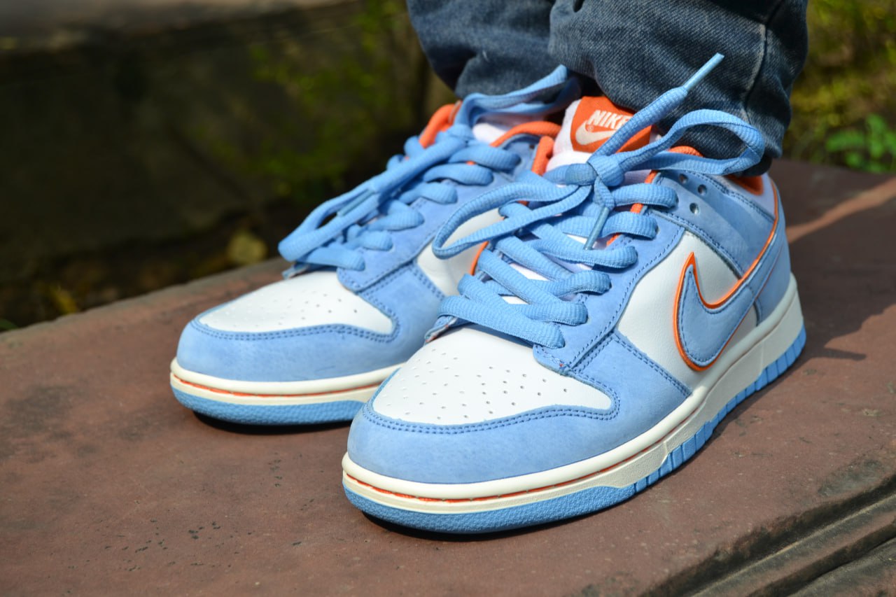 Nike Air Dunk (Limited Edition Sky Blue )