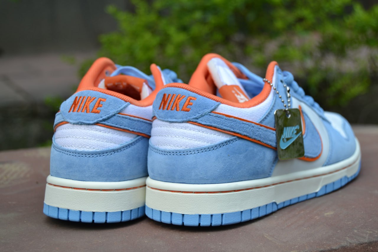 Nike Air Dunk (Limited Edition Sky Blue )
